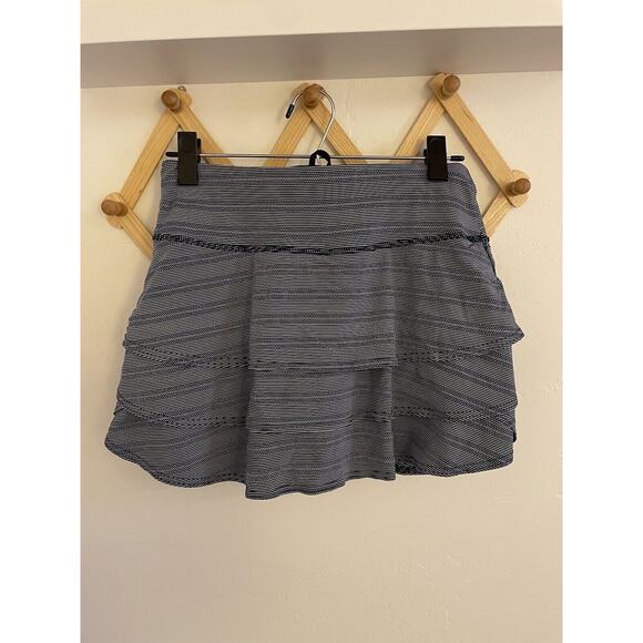 Athleta Skort Women’s Small Swagger Striped Dots Black White Golf Tennis - Picture 2 of 9